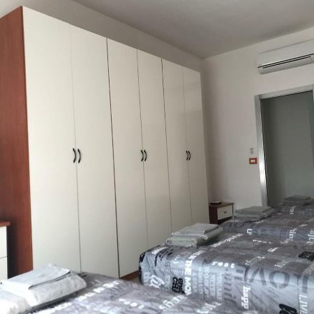 בולוניה B&B Appartamento Anna מראה חיצוני תמונה