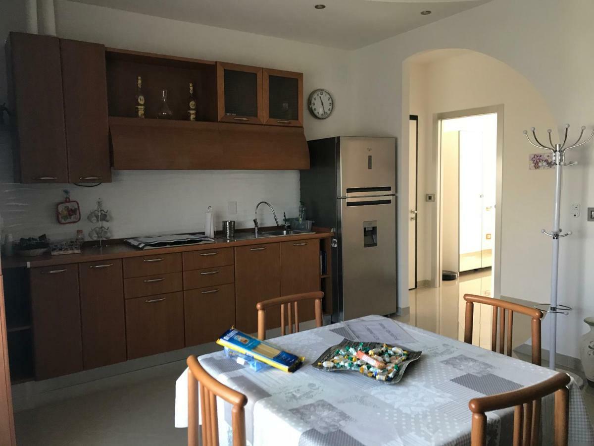 בולוניה B&B Appartamento Anna מראה חיצוני תמונה