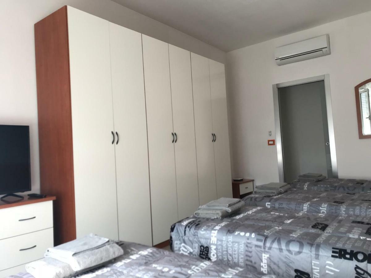 בולוניה B&B Appartamento Anna מראה חיצוני תמונה