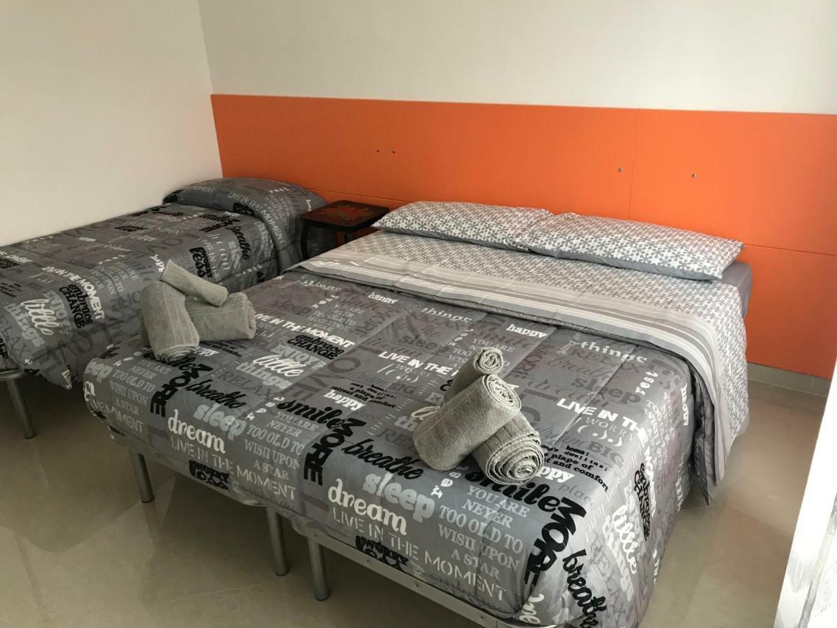 בולוניה B&B Appartamento Anna מראה חיצוני תמונה