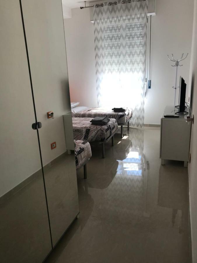 בולוניה B&B Appartamento Anna מראה חיצוני תמונה